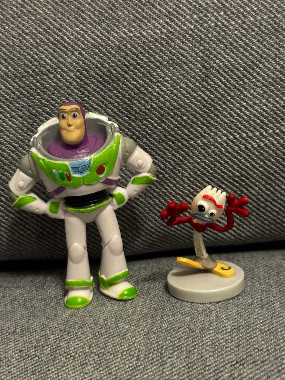 2PC Disney Pixar Toy Story Buzz Lightyear and Forky PVC Mini Figures Cake Topper